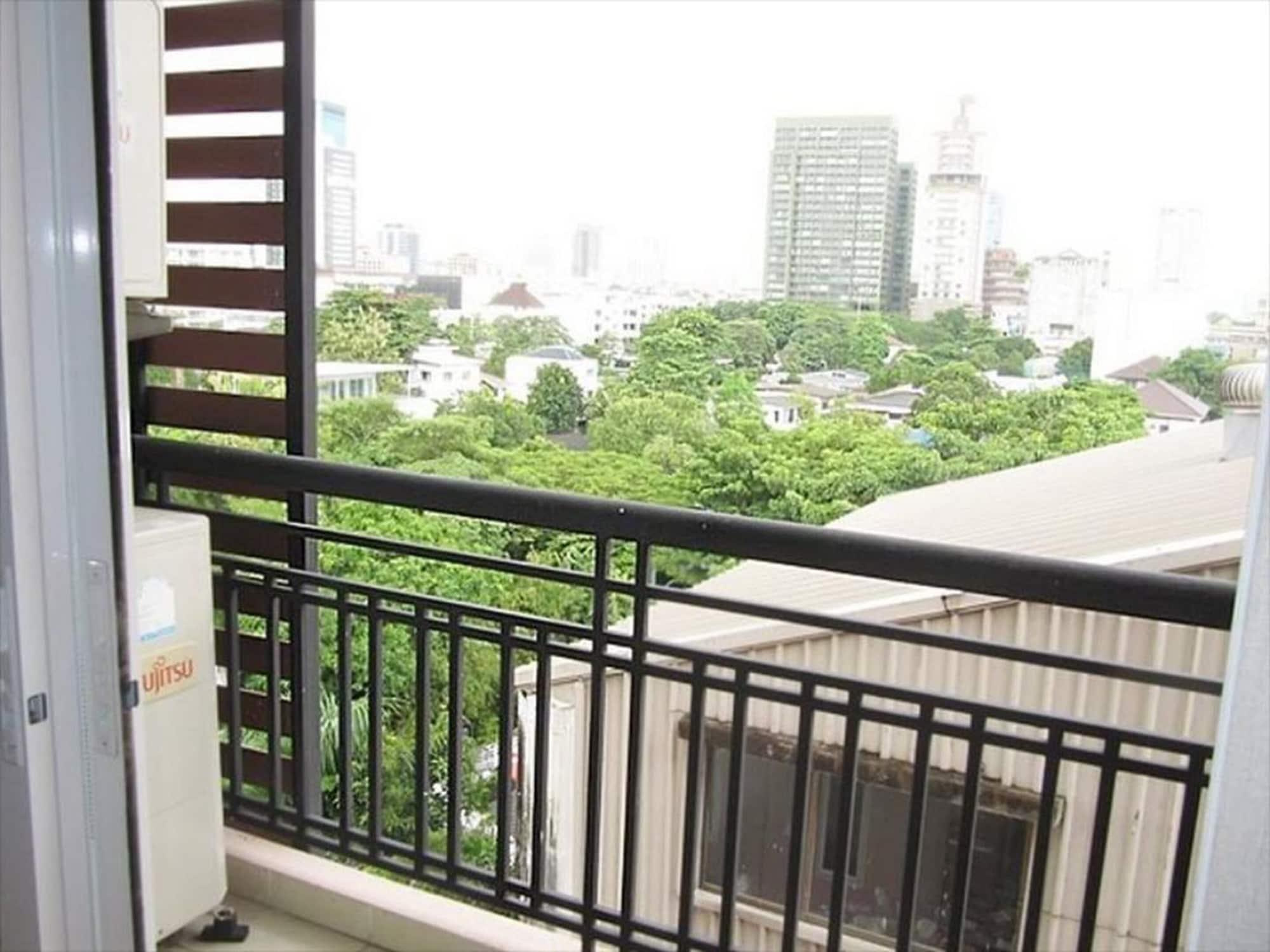 D Varee Montara Thonglor 25 Bangkok Exterior photo